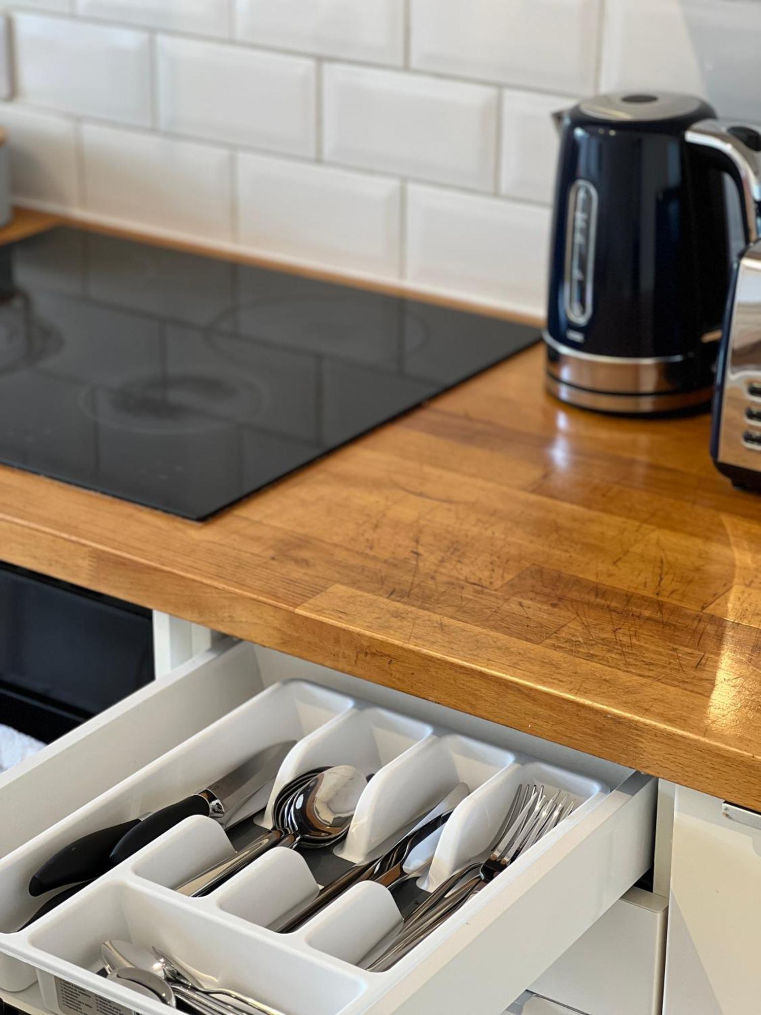 Charming Central Windsor 2 Bed Cottage Free Residents Parking And Private Garden Legoland Ascot Windsor Castle Thorpe Park Heathrow Airport Екстер'єр фото
